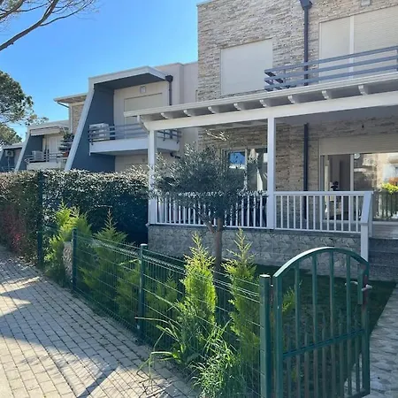Holiday home Casa Al Mare, Gjiri I Lalzit Plazhi San Pietro