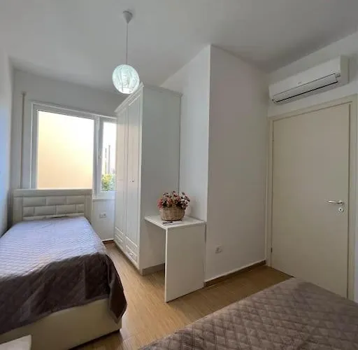 Dom wakacyjny Casa Al Mare, Lura 3 Gjiri I Lalzit Plazhi San Pietro