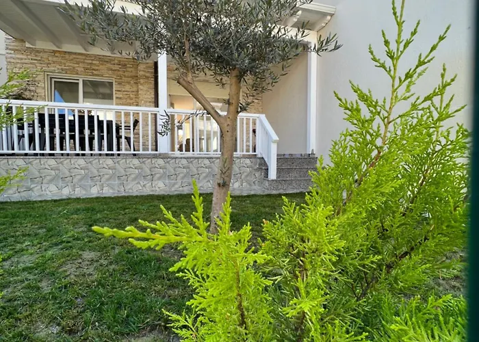 Casa Al Mare, Lura 3 Gjiri I Lalzit Сasa de vacaciones