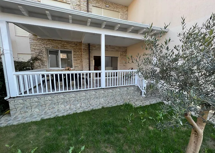 Casa Al Mare, Lura 3 Gjiri I Lalzit *