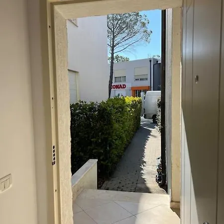 Casa Al Mare, Lura 3 Gjiri I Lalzit *