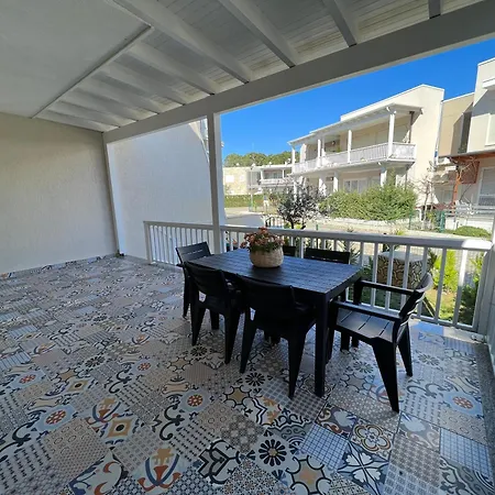 بيت للعطل Casa Al Mare, Lura 3 Gjiri I Lalzit *