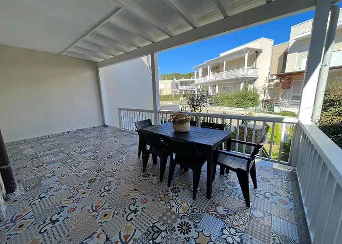 度假居 Casa Al Mare, Lura 3 Gjiri I Lalzit *